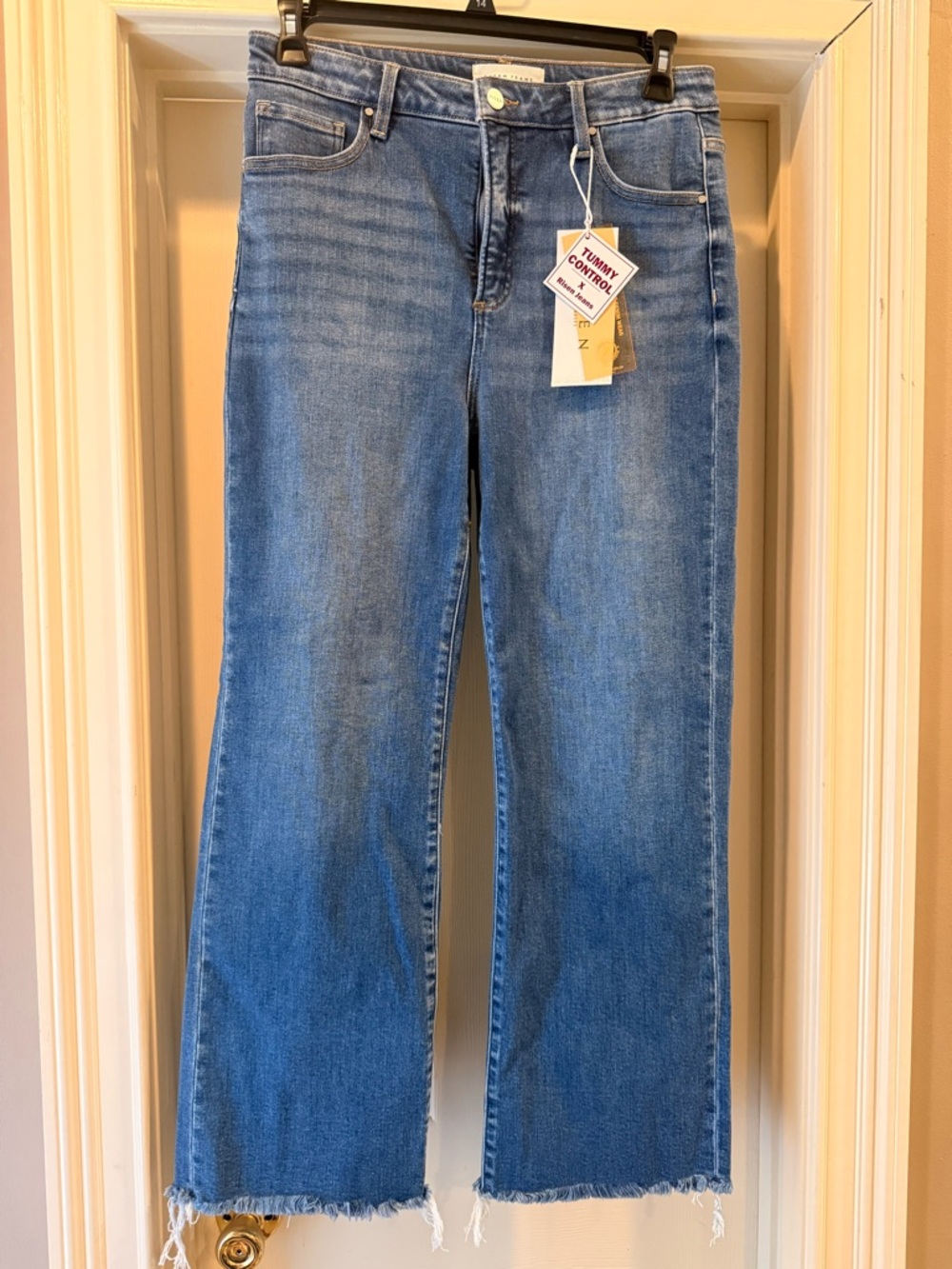 Risen High Rise Crop Jeans | Wide Leg | Medium Wash | NWT | Size 13/31 - Picture 2 of 5